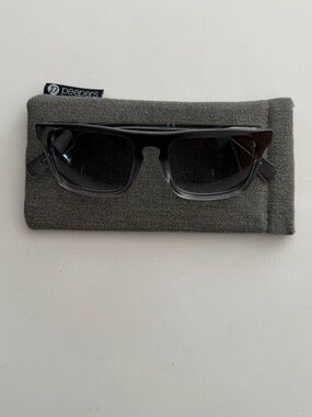 Peepers Gray Gradient Rectangle Sunglasses
